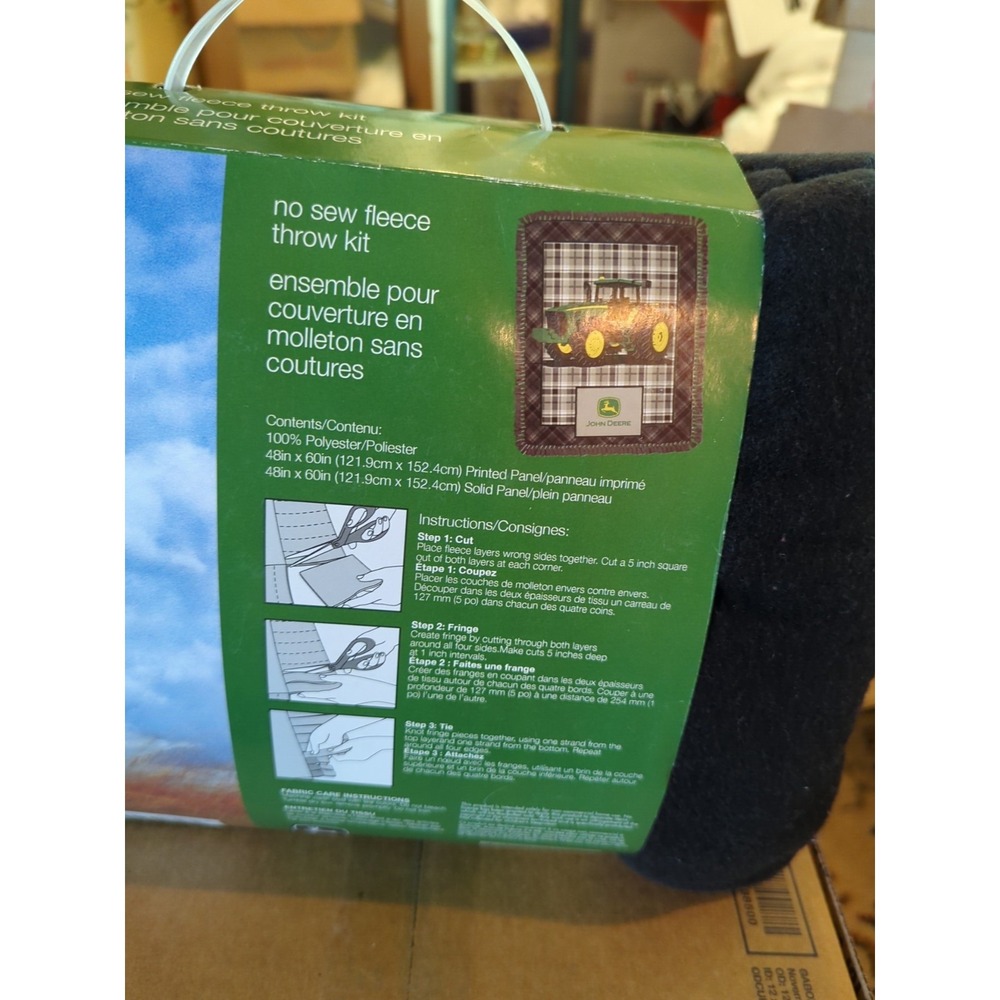 John Deere No Sew Fleece Throw Kit DIY Blanket Plaid Tractor 43x55 New‎ - Picture 5 of 5